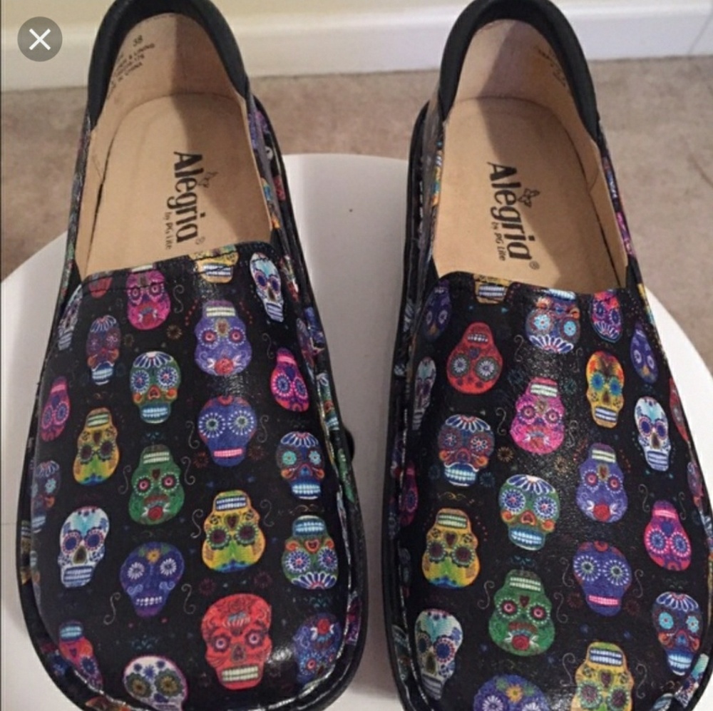 Algeria shoes